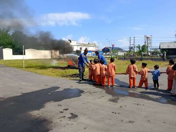 Anak TK Uteunkot di Edukasi Bahaya Kebakaran