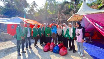 Mahasiswa KKN-Unimal Salurkan Donasi Korban Kebakaran Cot Trieng