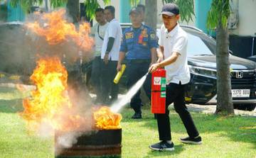 PLN UP3 Madiun Gelar Simulasi Tanggap Darurat P3K