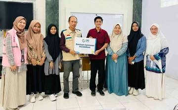 Unismuh Makassar Terima Bantuan Pendidikan dari YBM PLN