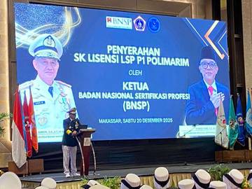 BNSP Serahkan SK Lisensi LSP P1 POLIMARIM Makassar