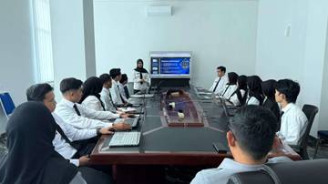 Peserta Magang HubKemnaker Paparkan Struktur Organisasi Kemenkum Sulsel