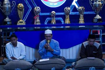 Arema FC Gelar Doa Peringati Tragedi Kanjuruhan