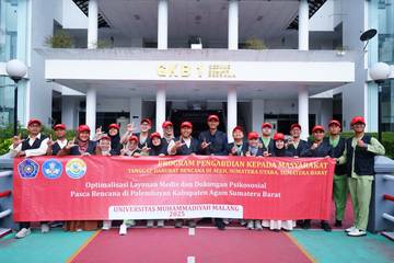 Pemulihan Pascabencana Agam, UMM Turunkan Tim Koas Kedokteran