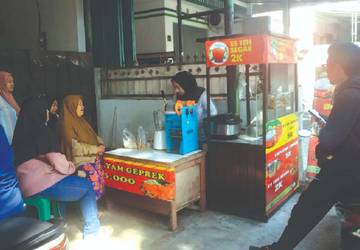 Ayam Geprek 20, Bukti Usaha Konsisten di Usia Muda