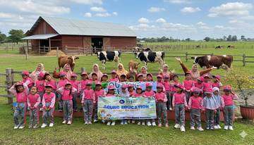 Santri RA Sunan Giri Menjadi "Peternak Cilik"
