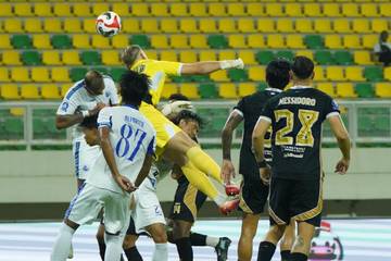 Kalah 0-2, Penalti Awal Buyarkan Strategi Arema FC