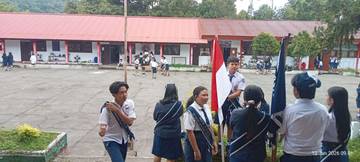 SMPN 1 Kawangkoan Awali Semester dengan Pelantikan OSIS