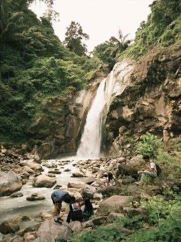 Mahasiswa KKN Unram Aktifkan Pokdarwis Buka Mangku Sakti