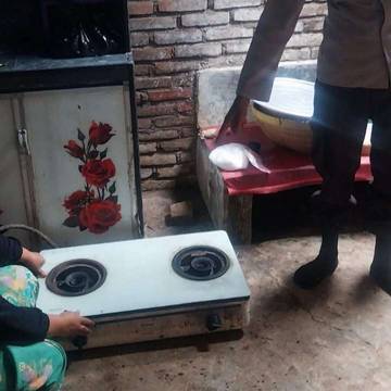 Kebakaran di Terara, Dua IRT Alami Luka Bakar Serius