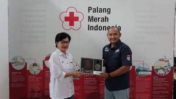 MGPA Salurkan Donasi Official Merchandise Sirkuit Mandalika untuk Korban Bencana