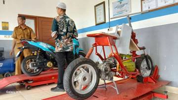 Merakit Energi Terbarukan dari Bengkel SMKN 1 Jonggat