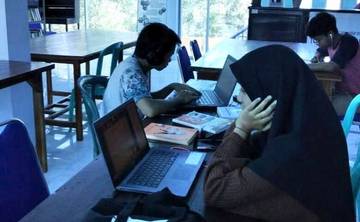 Transformasi Dinas Perpustakaan Dompu Bangkitkan Literasi Pelajar