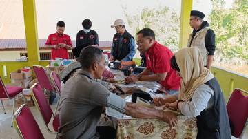 PDI-P Gelar Pengobatan Gratis untuk Korban Banjir