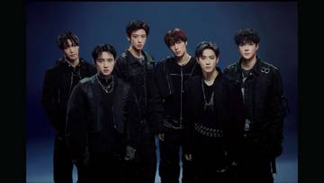 EXO Comeback Dengan Full Album "REVERXE"
