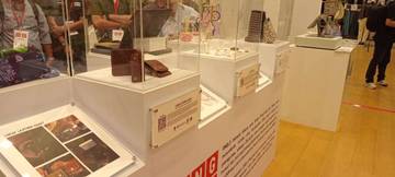 Lokak Leather Craft Tampil di Gerai UNIQLO Padang