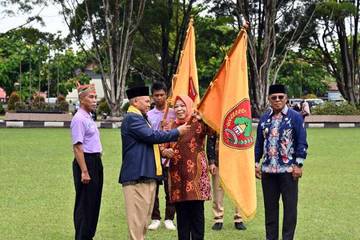 Bupati Kobar Lepas Kafilah MTQH dan Kontingen Pesparani