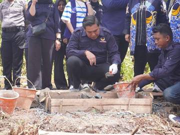 Wabup Pulpis Resmikan Peletakan Batu Pertama Kantor NasDem