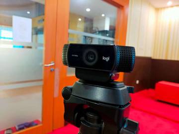 Inovasi Webcam Berdampak Besar Bagi Dunia Komunikasi 