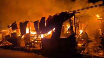 Kebakaran di Kasongan Hanguskan 30 Bangunan dan Sekolah