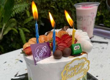 Filosofi Manis di Balik Tiup Lilin Ulang Tahun