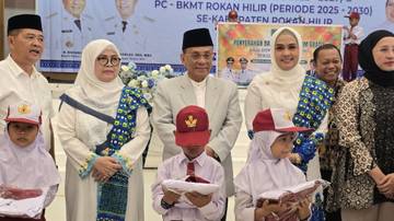 Karmila Sari resmi pimpin BKMT Rokan Hilir