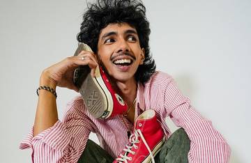 Eńau Persembahkan "87" Sebagai Melodi Penyembuhan