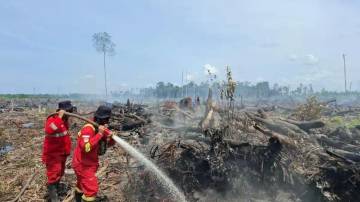 Manggala Agni Intensif Tangani Karhutla Sumatra