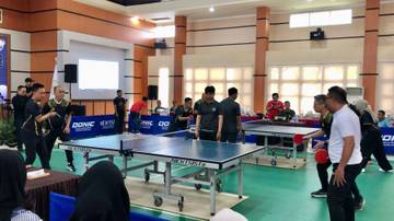 Eksibisi Tenis Meja Antarpimpinan Motivasi Para Atlet