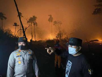 Bupati dan Kapolres Turun Langsung Tangani Karhutla