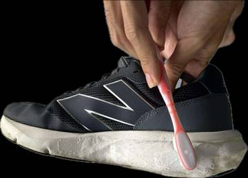 Jangan Asal Cuci, Ini Tips Merawat Sepatu Running.