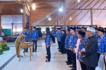 Akhir Tahun 2025 Bupati Cilacap Rotasi Sejumlah Camat