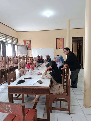 Mahasiswa UNUGHA Lakukan Konseling Siswa Disabilitas