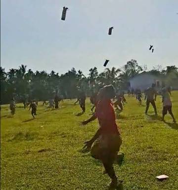Keseruan Warga Menyambut Helibox, Hadirkan-Sukacita di Simpang Jernih