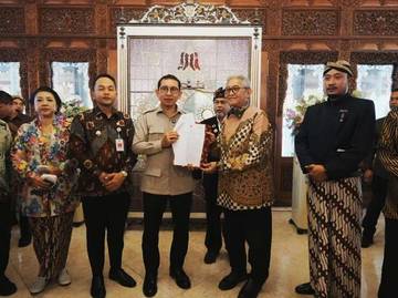 Menbud Buka Suara Usai Kericuhan di Keraton Solo