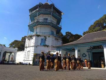 Ingin Berkunjung ke Keraton Surakarta? Simak Aturan Wajibnya
