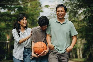 Film ‘Esok Tanpa Ibu’, Kisah Keluarga dan AI