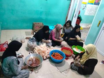 Kelurahan Bintara Jaya Bekasi Bangun Dapur Umum