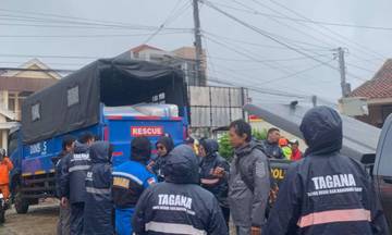 Kemensos Kirim Bantuan Longsor Bandung Barat
