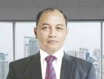 Jenazah Pilot Andy Dahananto Tiba di Rumah Duka