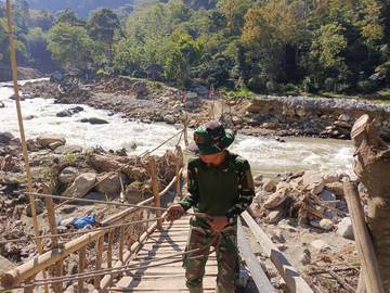 TNI Bangun 15 Jembatan Perintis Buka Akses Desa Pascabanjir Aceh