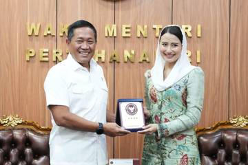 Wamenhan dan Wamendag Bahas Sinergi Lintas Kementerian