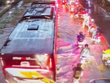 Hujan Deras, Sejumlah Jalan di Jakarta Terendam Banjir