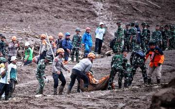 BPBD Jabar: Korban Longsor Cisarua Capai 53 Orang