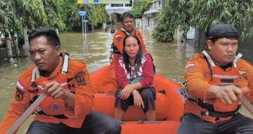 Bekasi Utara Banjir, 80 Orang Warga Diungsikan