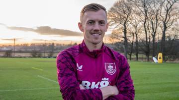 James Ward-Prowse Dipinjamkan ke Burnley 
