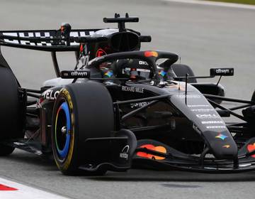 Lando Norris Tampil Perdana dengan Nomor Pembalap '1'