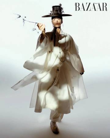 Park Bo Gum Melakukan Pemotretan Hanbok