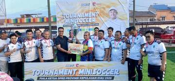 DPRD Tanjungpinang Juara Turnamen Mini Soccer Kepri