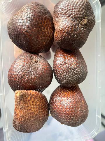 Buah Salak dan Segudang Manfaatnya 